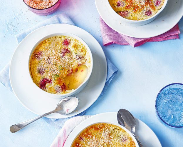 Self saucing raspberry pudding