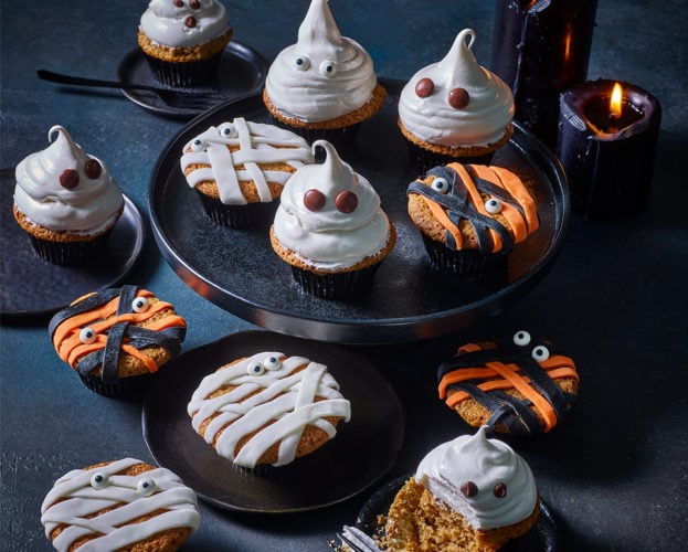 Halloween pumpkin spiced cupcakes