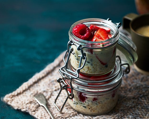 Easy vegan overnight oats