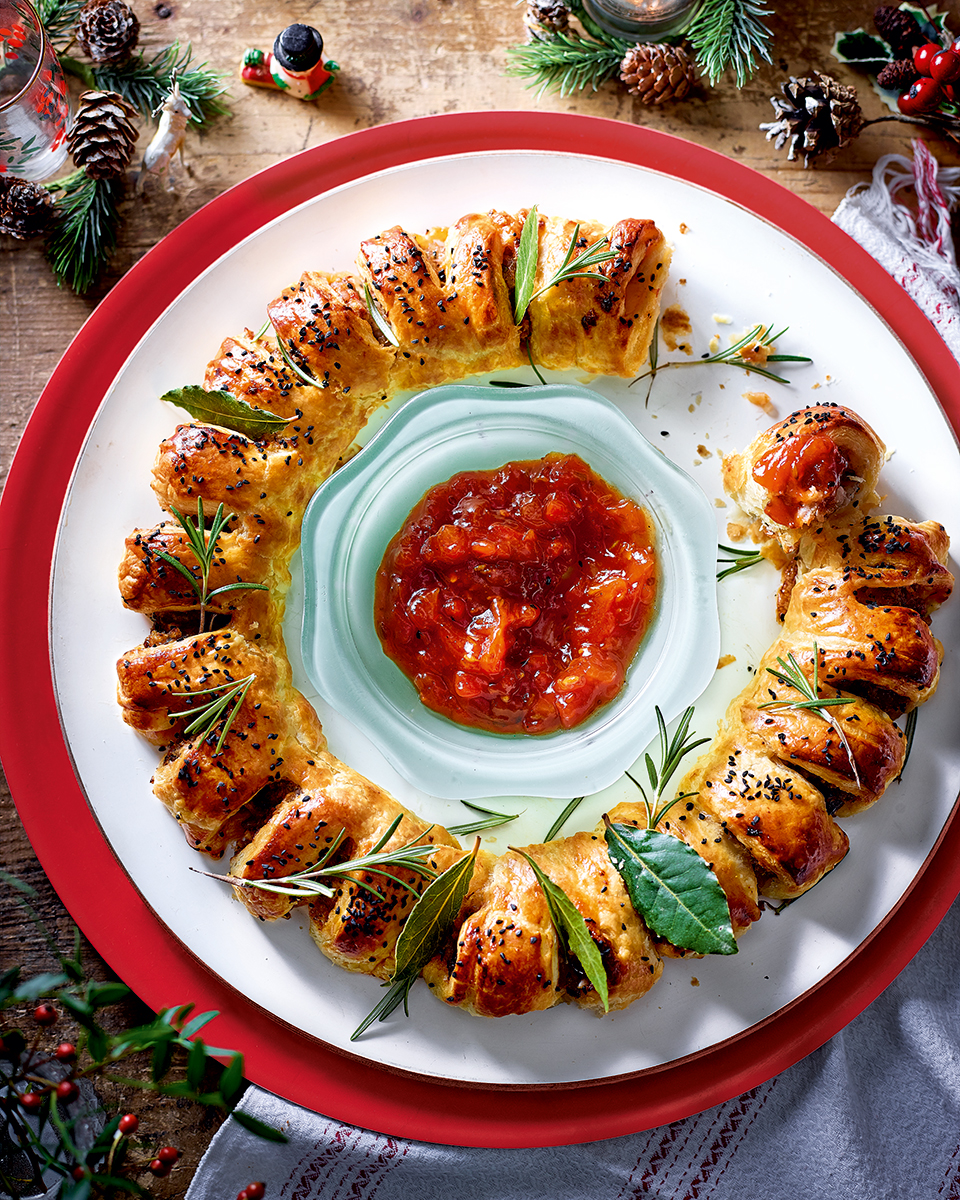 Sausage roll wreath - delicious. magazine