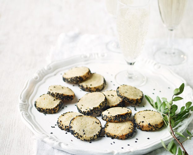 Seeded stilton biscuits