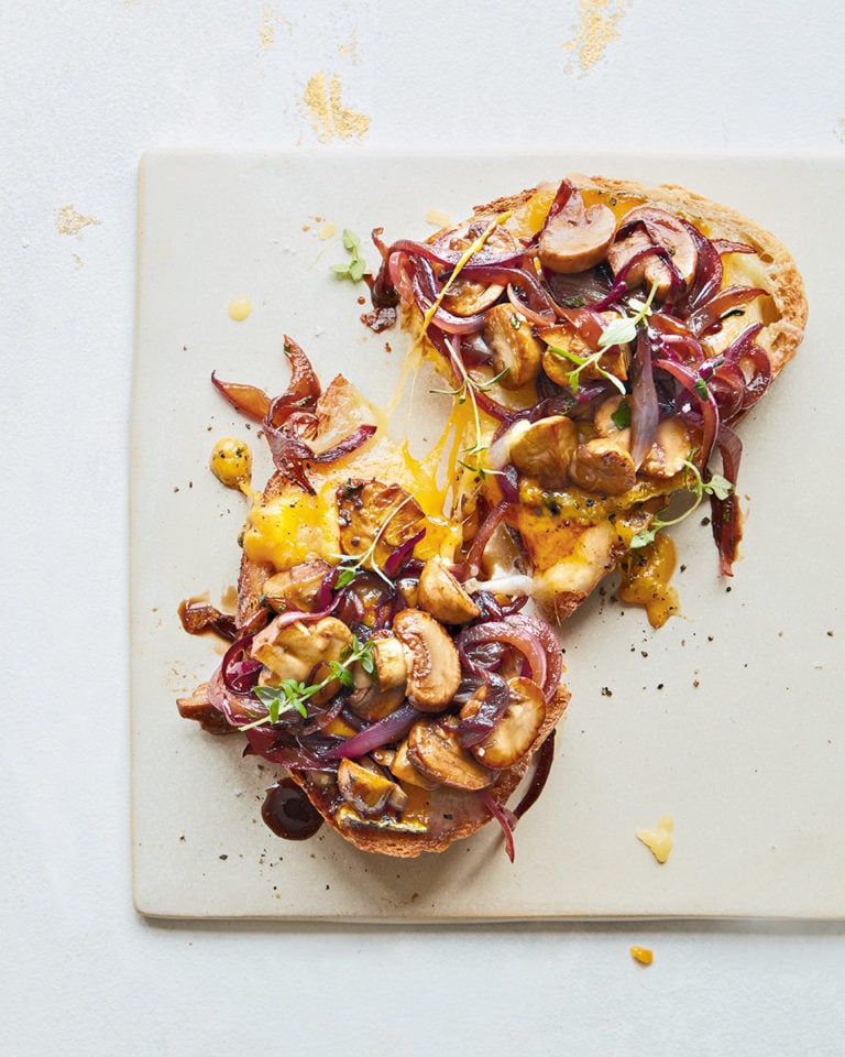 Mushroom and red onion toastie