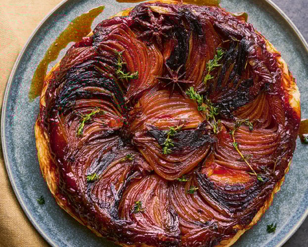 Onion tarte tatin