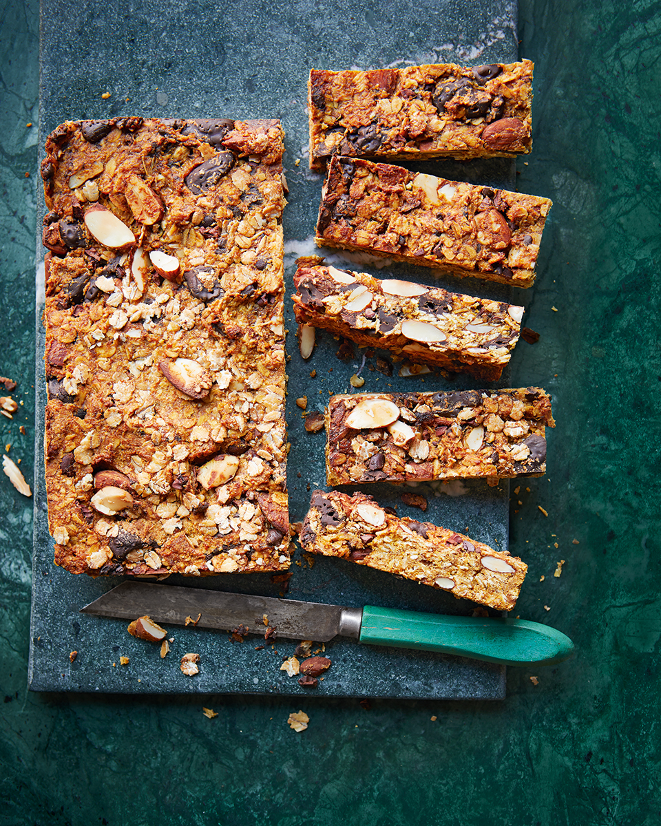 Vegan chocolate chip oat bars - delicious. magazine