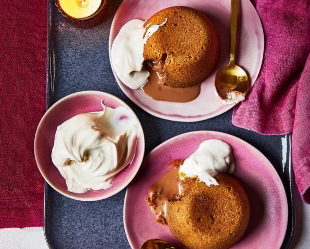 Caramel lava puddings