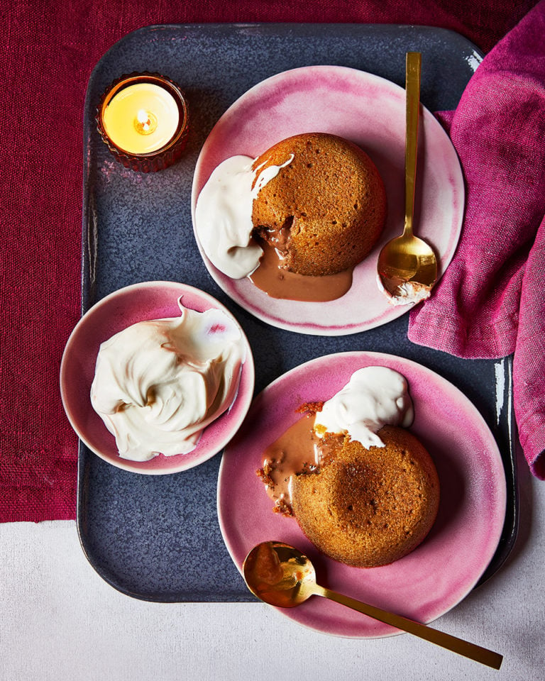 Caramel lava puddings