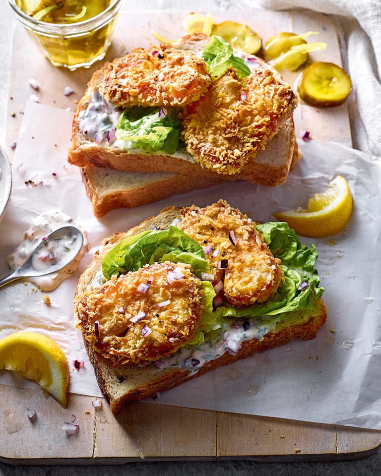 Crispy halloumi and tartare sauce sandwiches