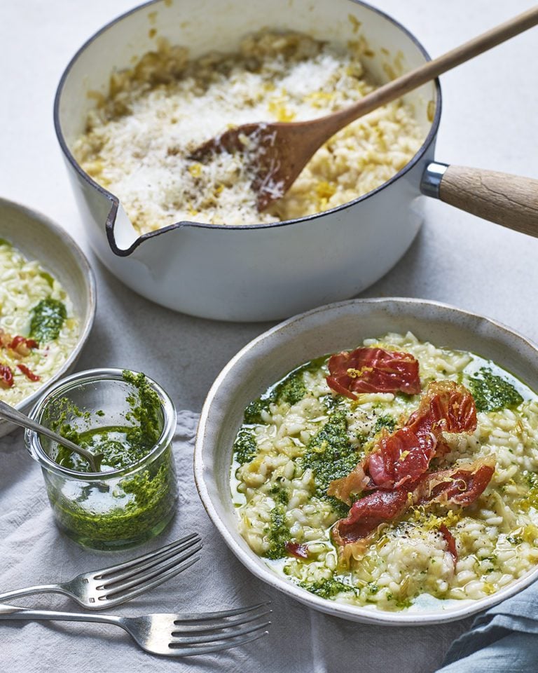 Leek risotto with kale pesto and crispy prosciutto