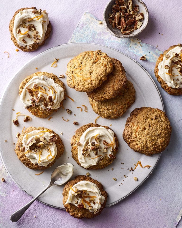 Carrot cake cookies