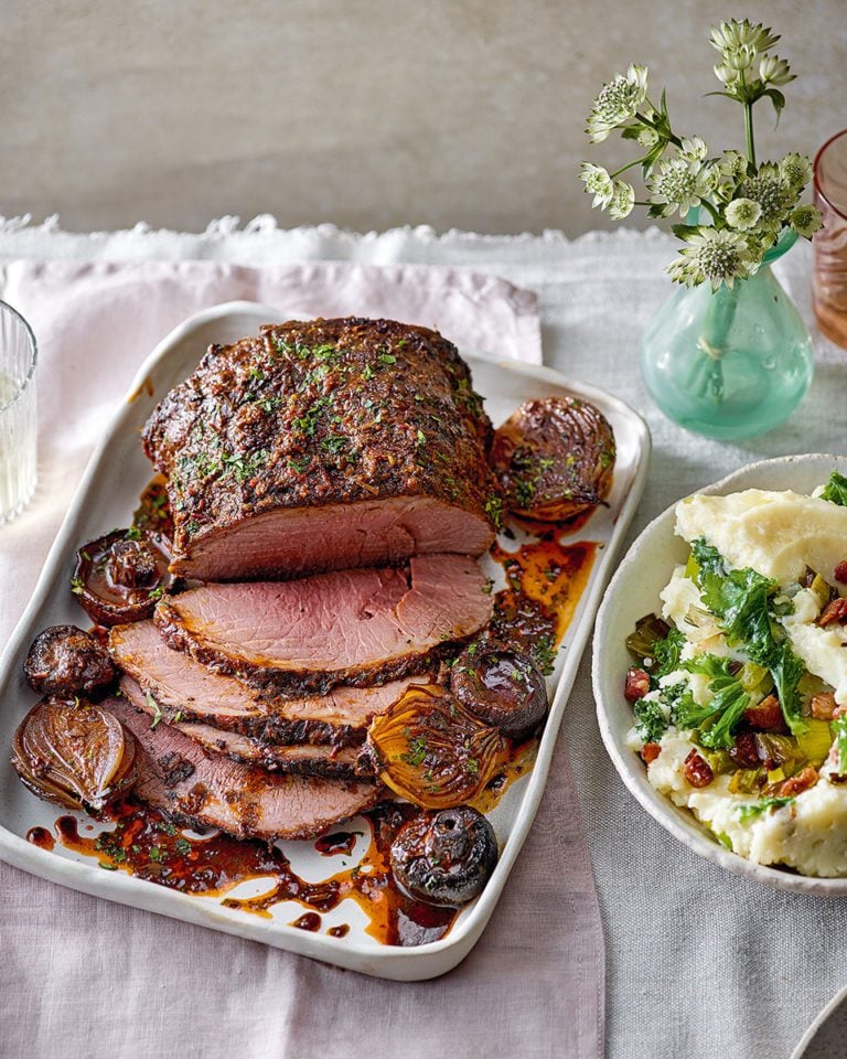 Roast beef with tapenade, onions and mushrooms