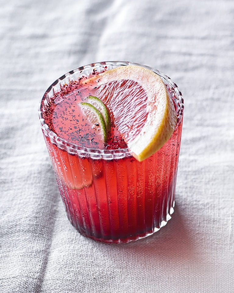 Hibiscus and kombucha sparkling mocktail