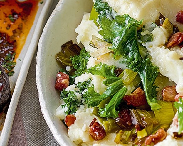 Mashed potatoes with greens and bacon