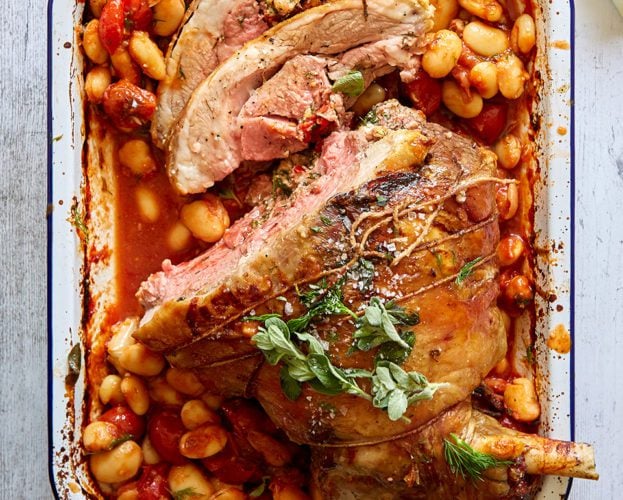Stuffed lamb leg with Greek beans