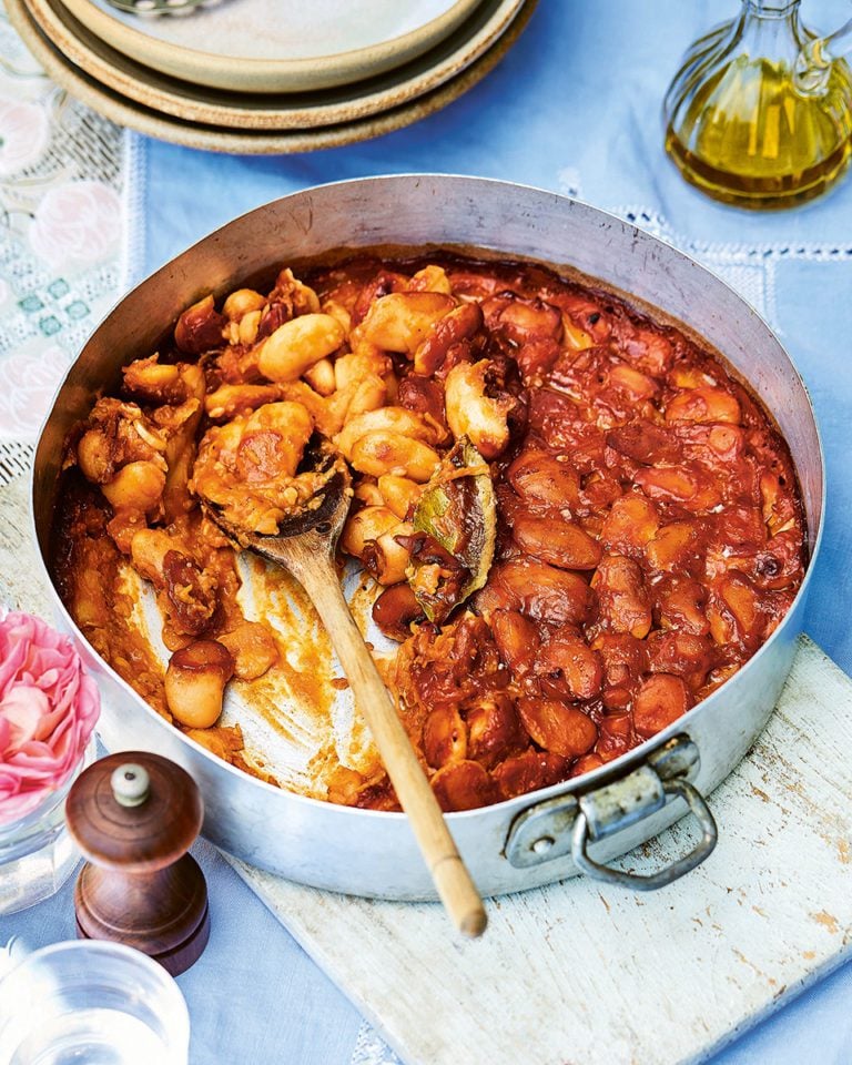 Prebranac (caramelised-onion baked beans)