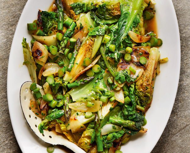 Warmed asparagus and lettuce