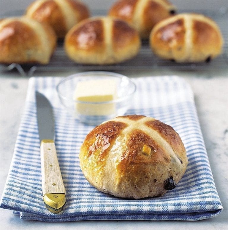 Hot cross buns