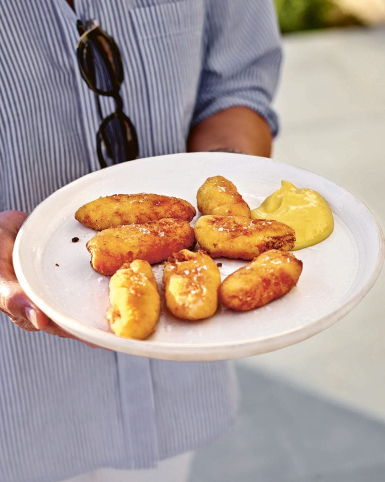 Hake croquetas with aioli