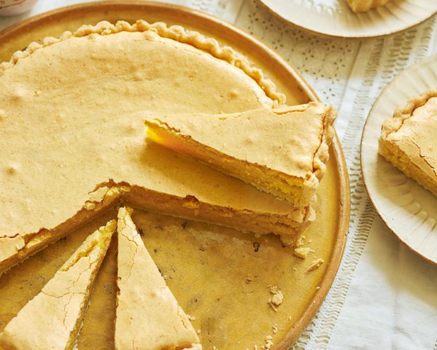 Técula-mécula (Spanish almond and egg tart)