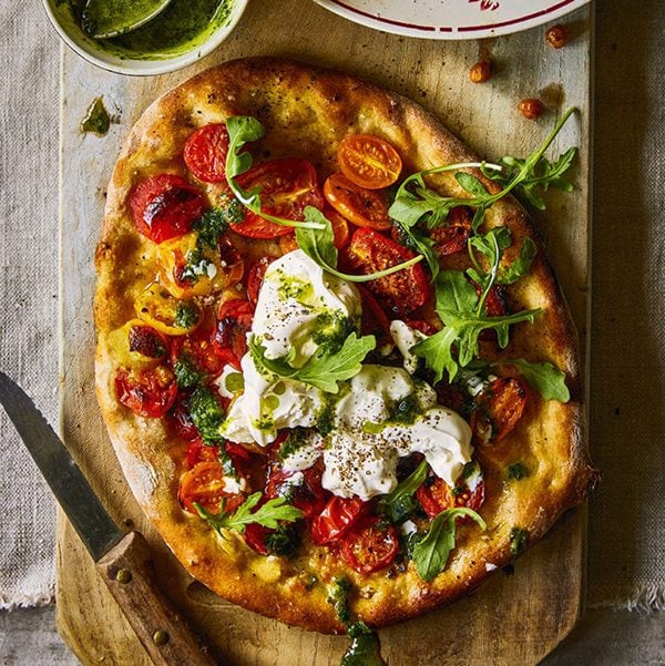 Heirloom tomatoes pizzas