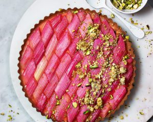 Rhubarb and rosé crumble tart