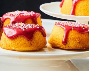 raspberry and custard muffins