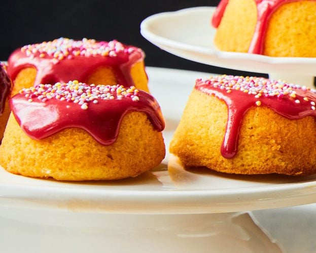 Raspberry and custard mini cakes