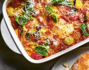 Baked tomatoes and eggs