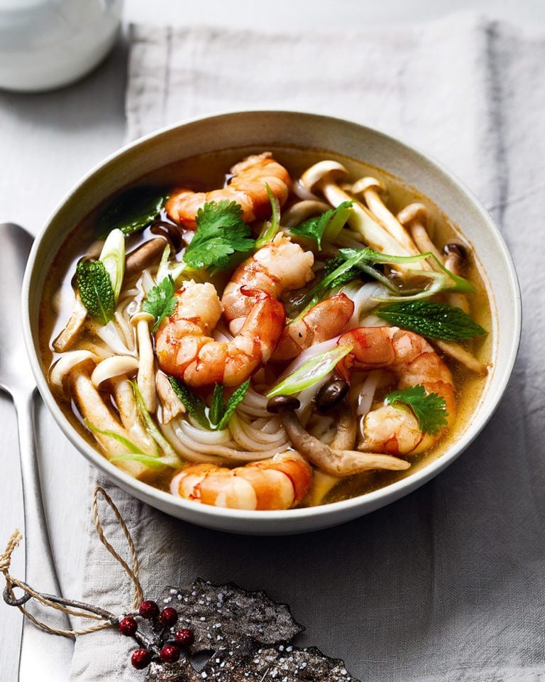 Prawn and lemongrass hot and sour soup