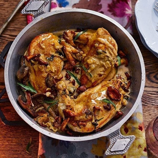 Chicken with wild mushrooms and tarragon 
