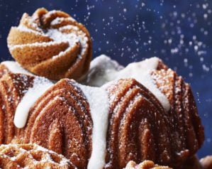 Christmas bundt cake