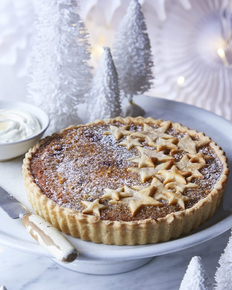 Mince pie treacle tart