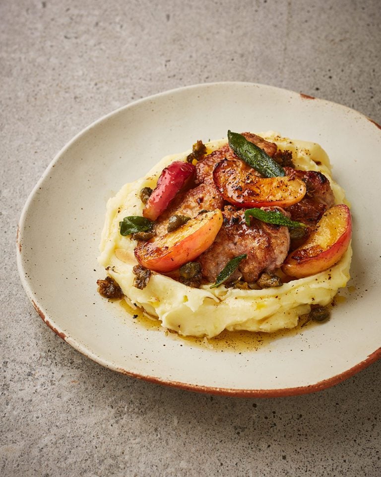Pork piccata with mashed potatoes and roast apples