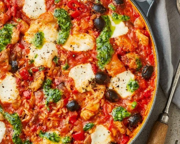 Chicken rice with tomato, basil and mozzarella