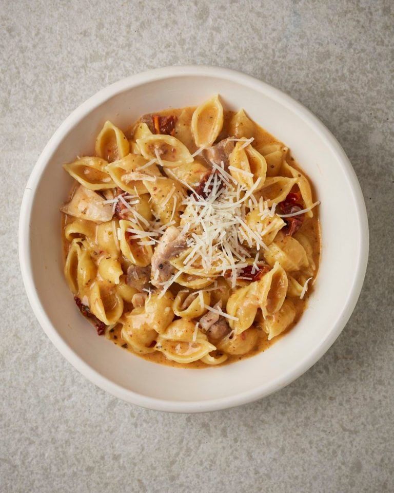 Pressure cooker creamy chicken pasta