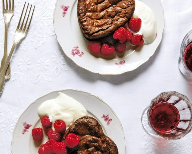 Flourless chocolate and espresso cakes