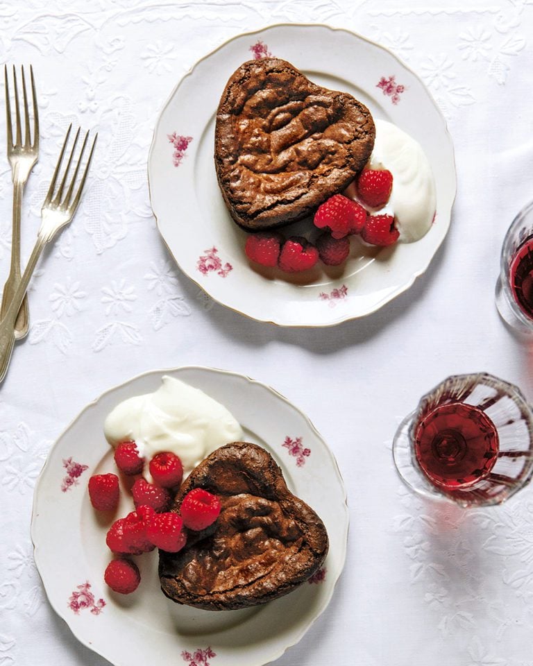 Flourless chocolate and espresso cakes