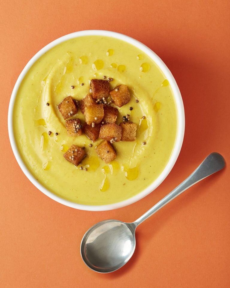 Curried cauliflower soup