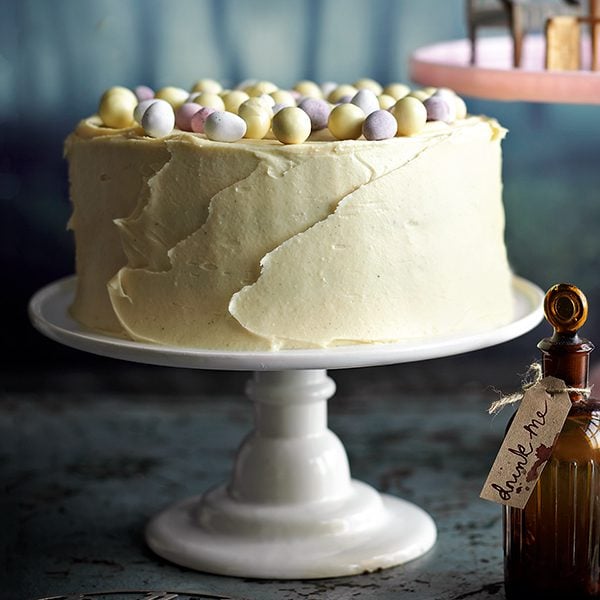 Mini-eggs-malteser-cake