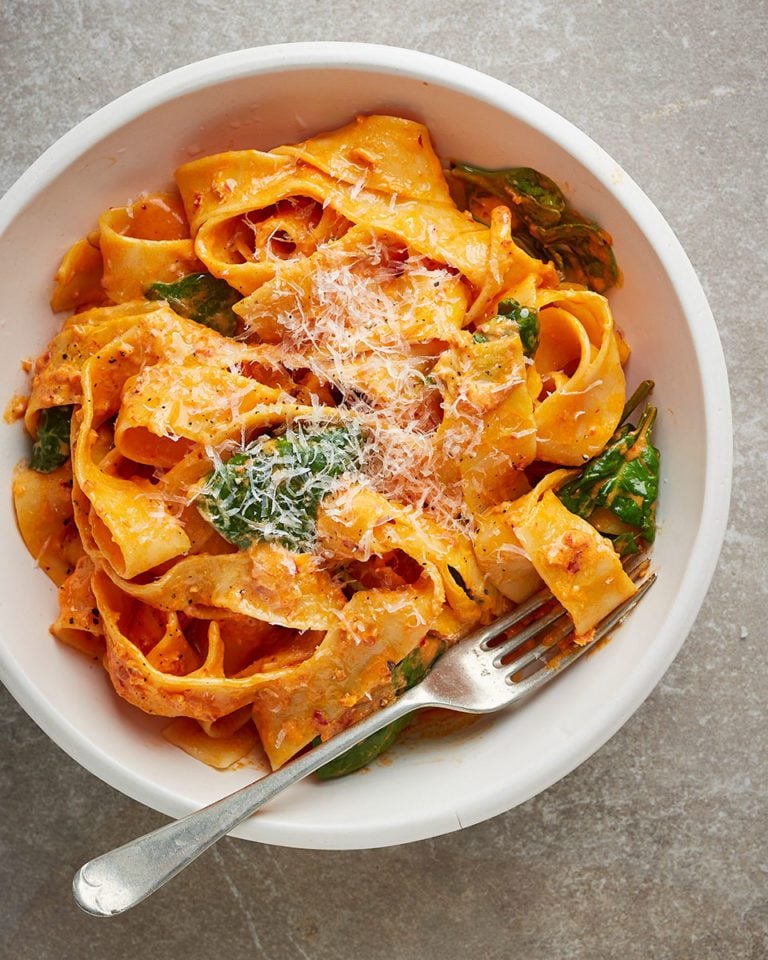 Speedy tagliatelle with ‘nduja, mascarpone and spinach