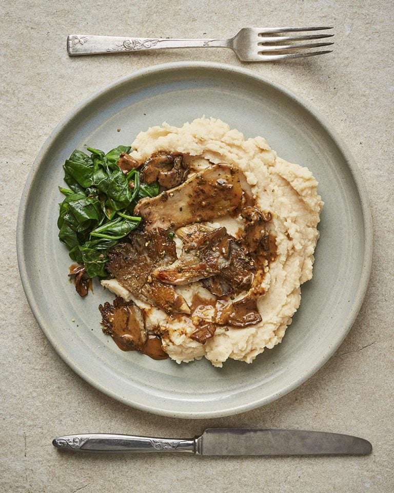 Peppercorn mushrooms with butter bean mash