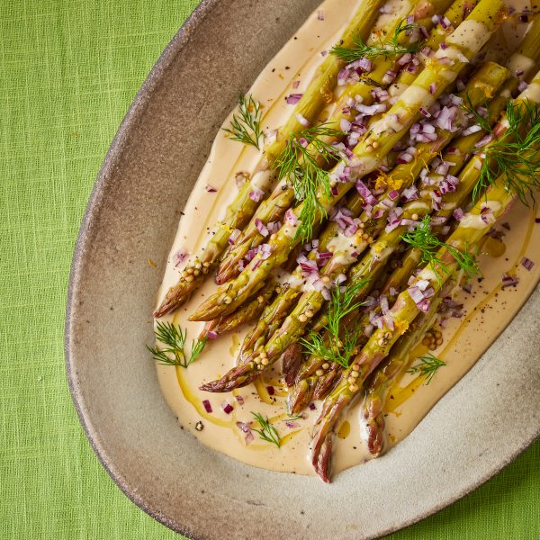 Asparagus tonnato