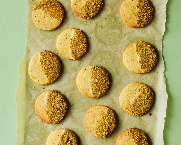 Lemon and pistachio shortbread biscuits