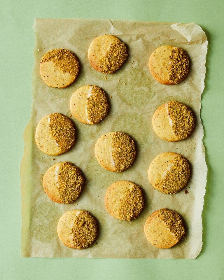 Lemon and pistachio shortbread biscuits