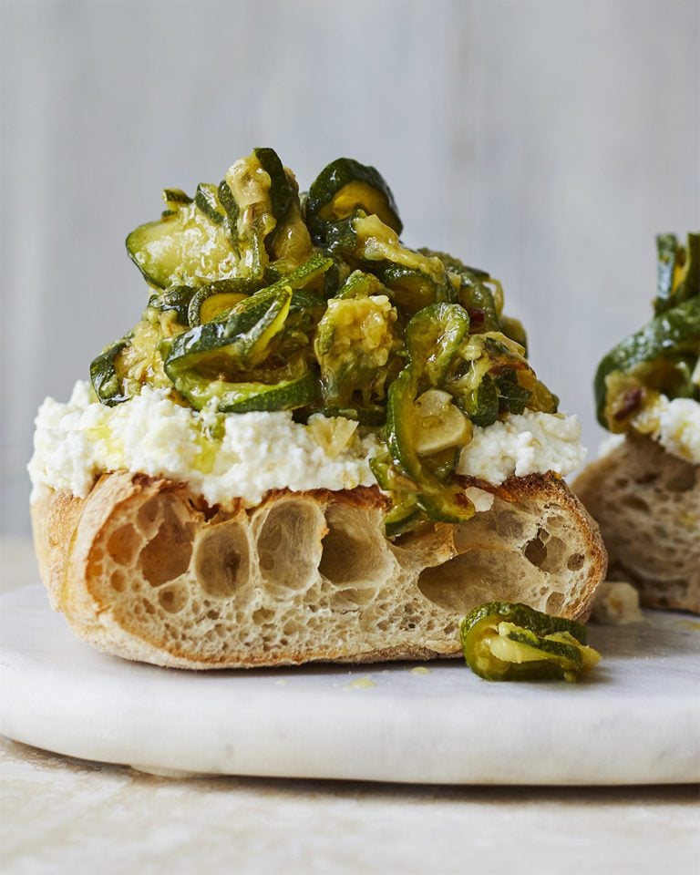 Courgettes and ricotta on toast
