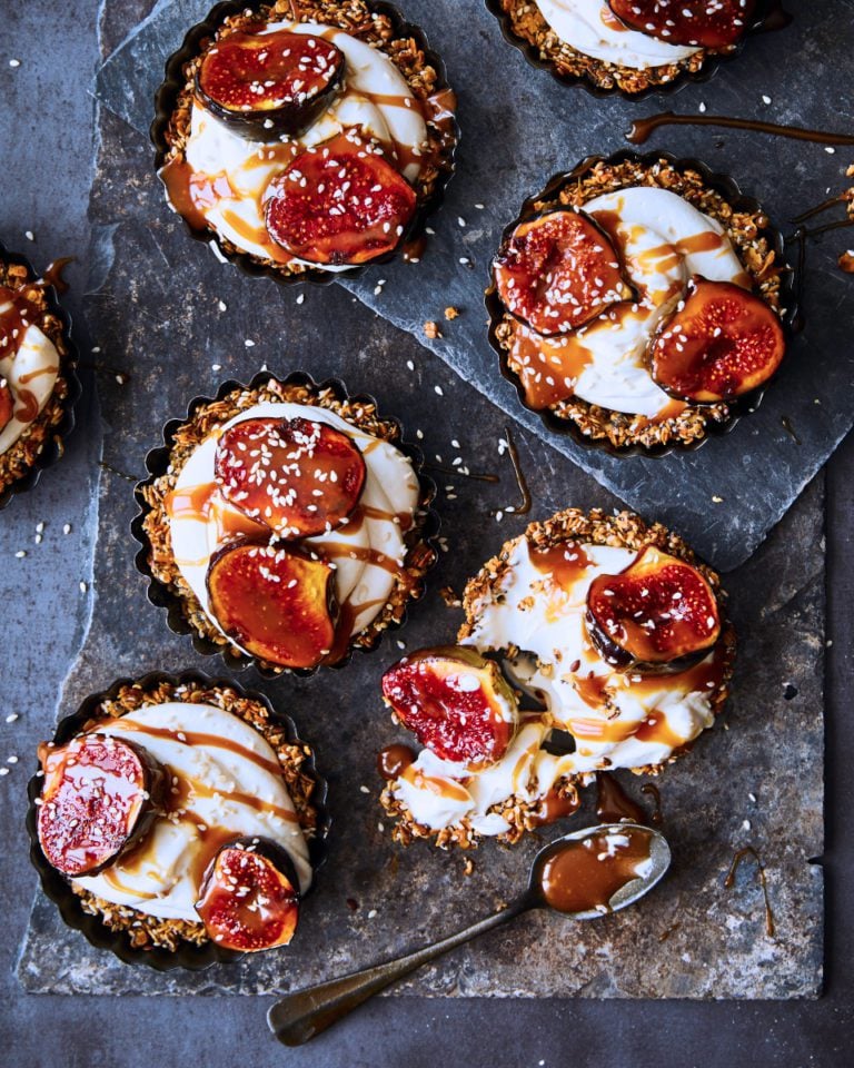 Fig and goat’s cheese sweet tartlets