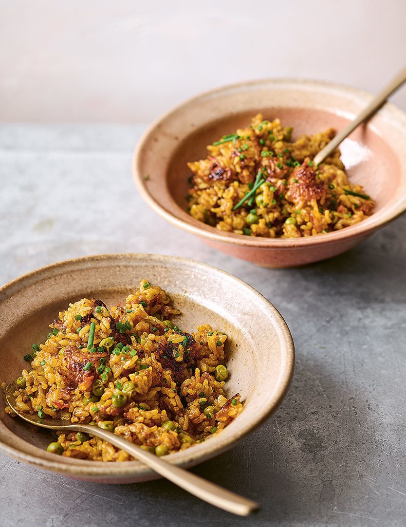 Kare sotbap (Korean curried pot rice) delicious. magazine