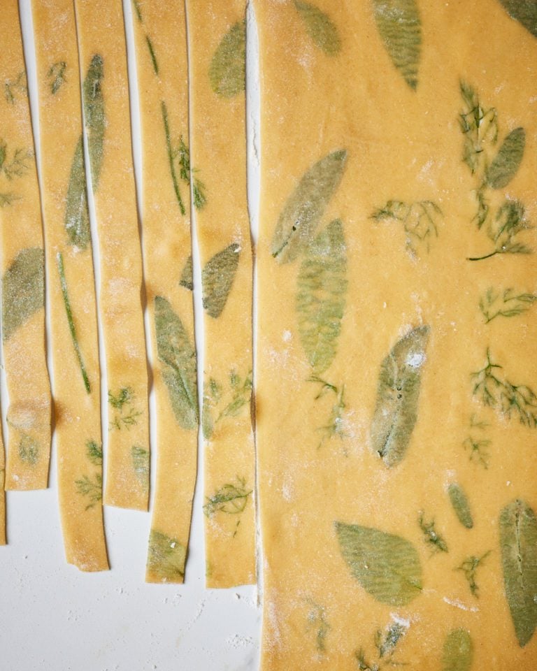 Herb-laminated pasta