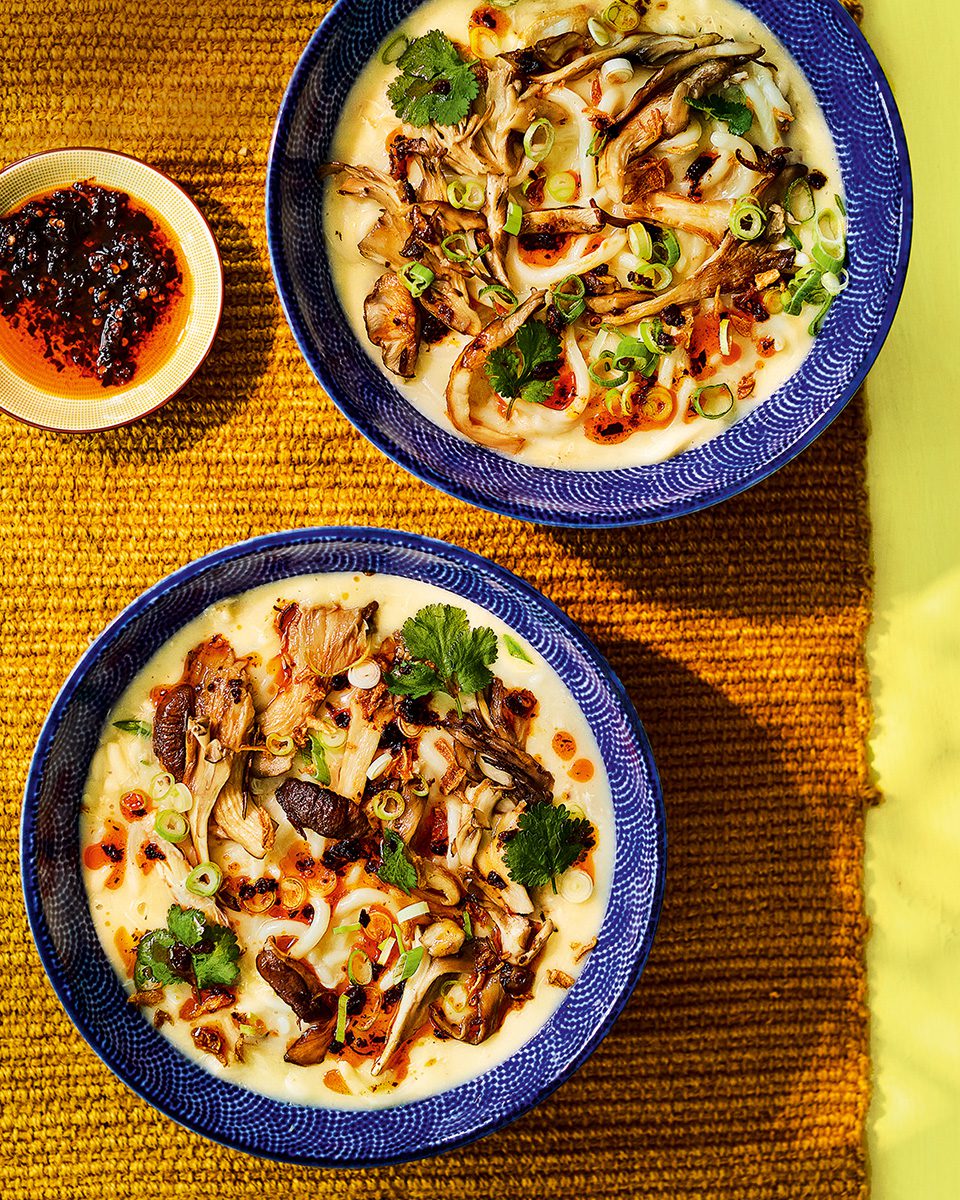 Vietnamese crab noodle soup