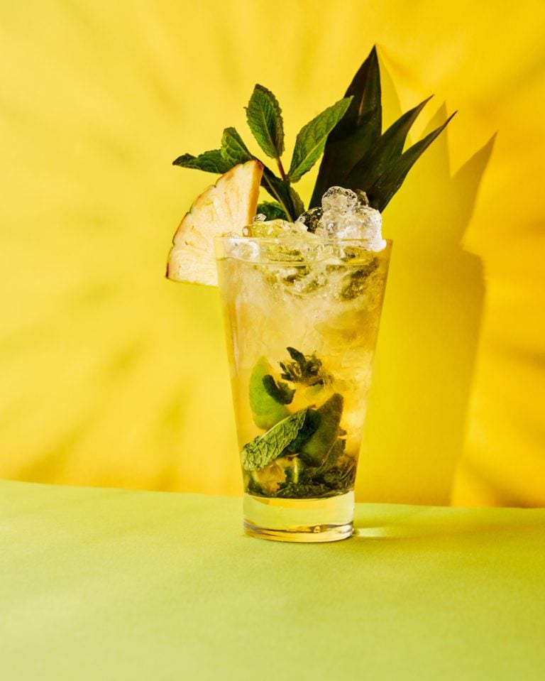 Pineapple, cucumber and chilli mojito