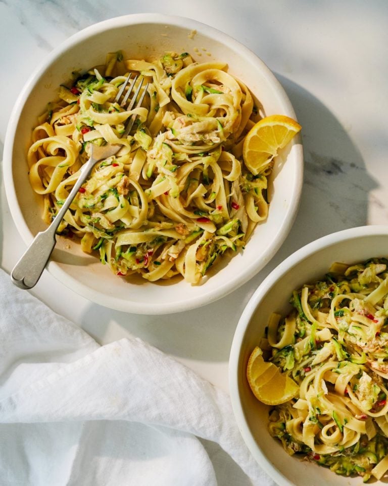 Crab and courgette pasta